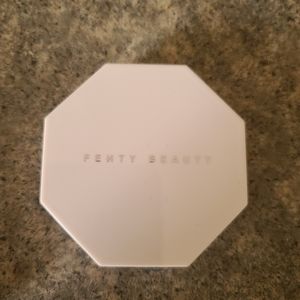 Fenty Beauty Killawatt Highlighter- Penny4uthots